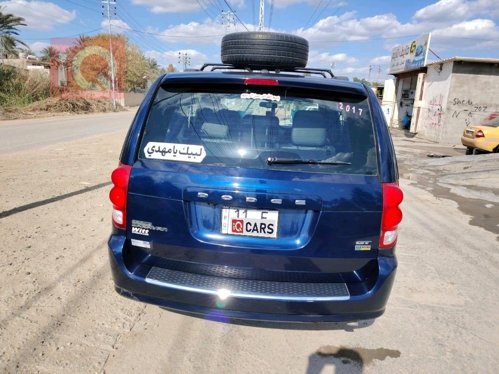 دودج جراند كارافان